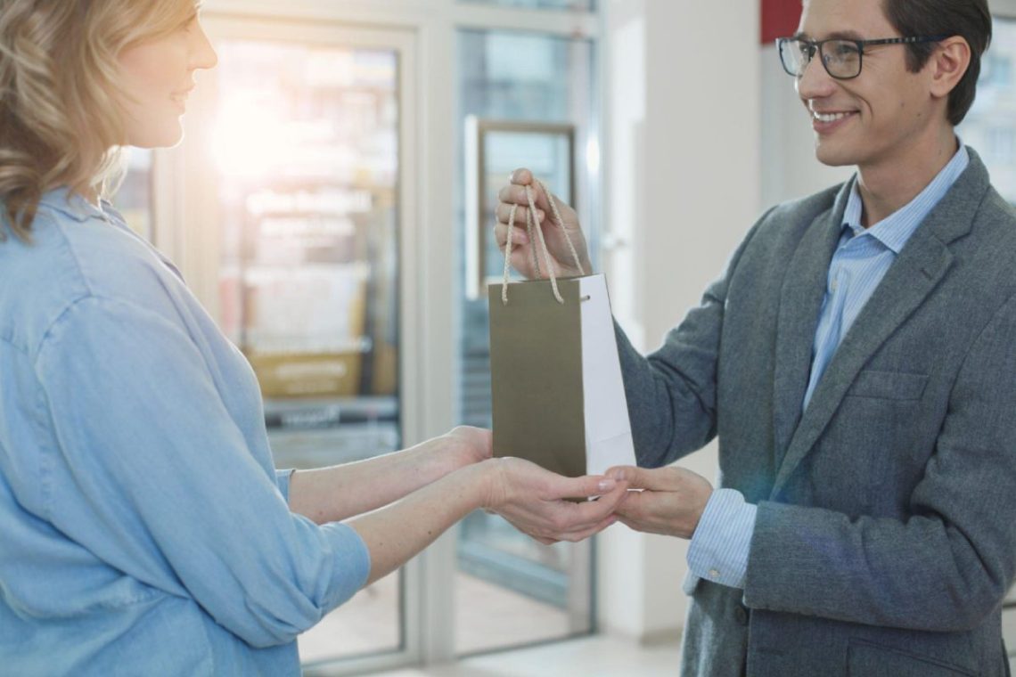How Can a Retail Experience Agency Help Innovate Your Sales Strategy