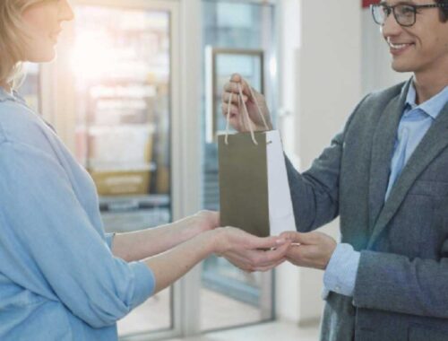 How Can a Retail Experience Agency Help Innovate Your Sales Strategy?