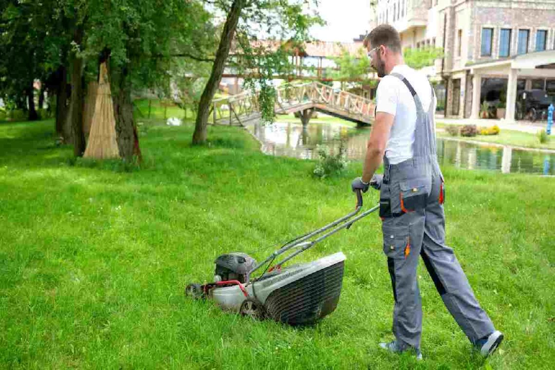 How To Run A Profitable Lawn Care Business